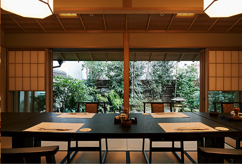 1階テーブル個室